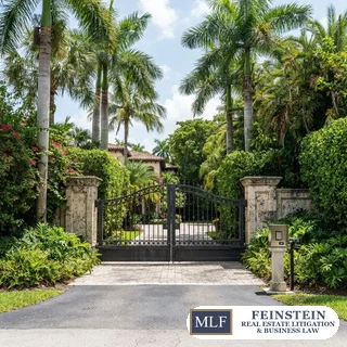 Private estate security gate with keyless access in Pinecrest Florida